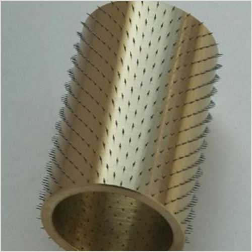 Metal roller brush